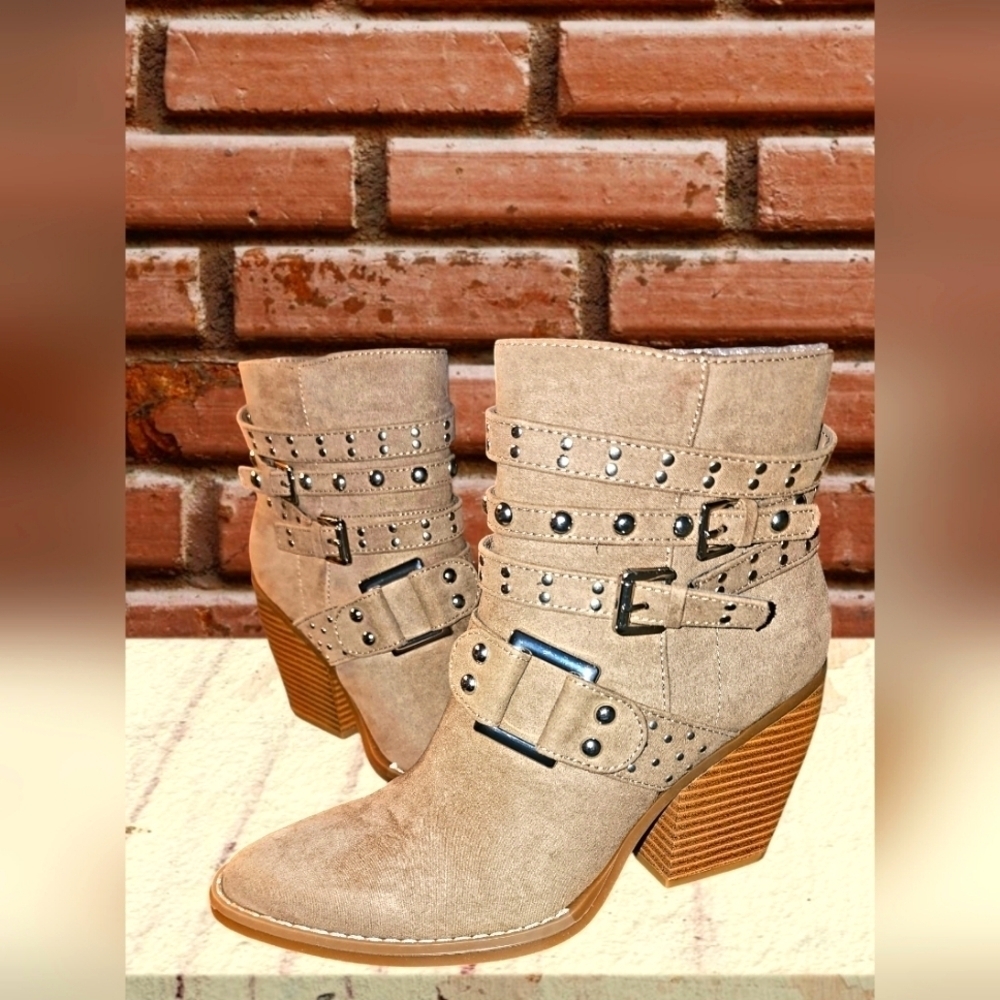 Madden NYC Kalleen Taupe Ankle Boots